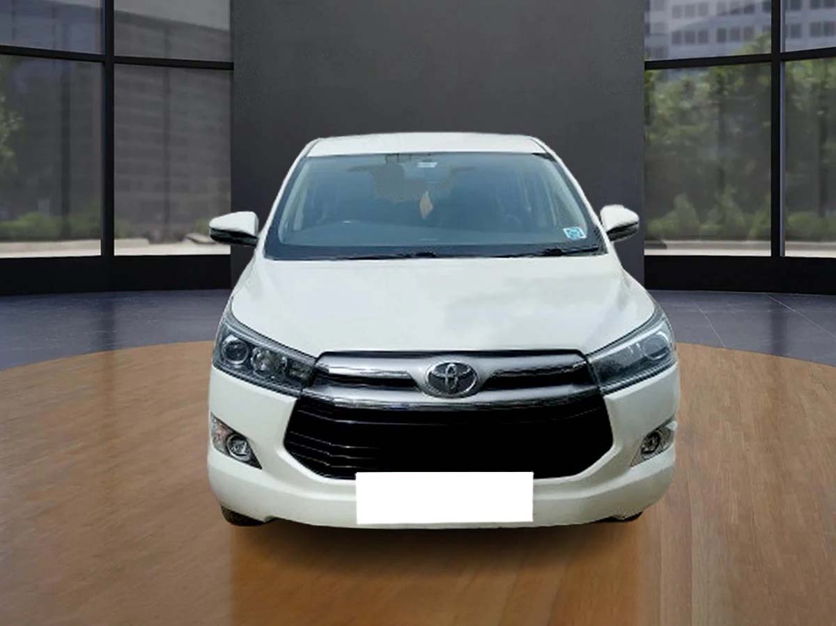 TOYOTA INNOVA CRYSTA 2.4 V 0023