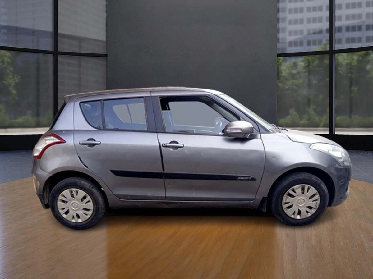 MARUTI SWIFT LXI 0176