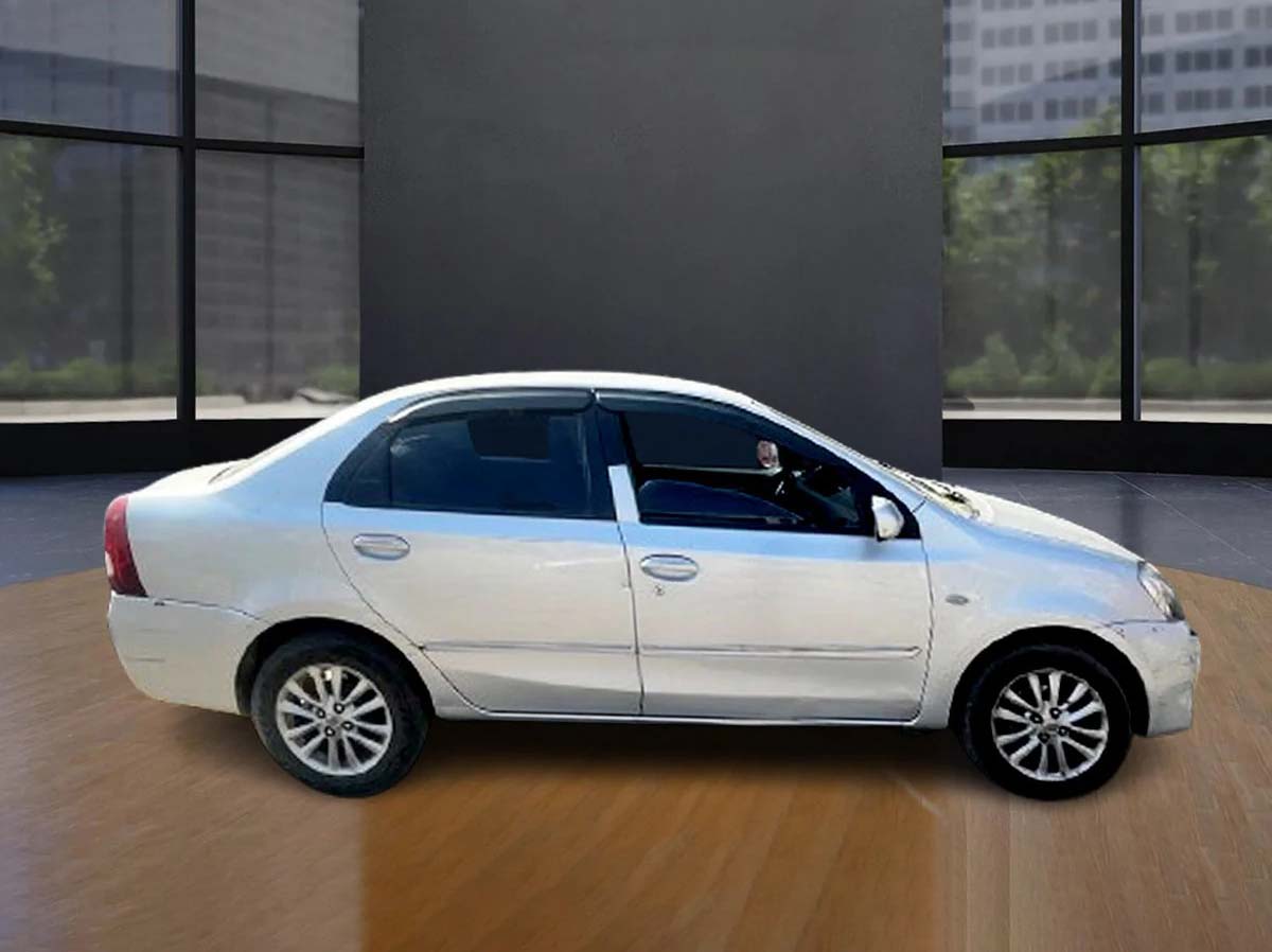 TOYOTA ETIOS G 4239