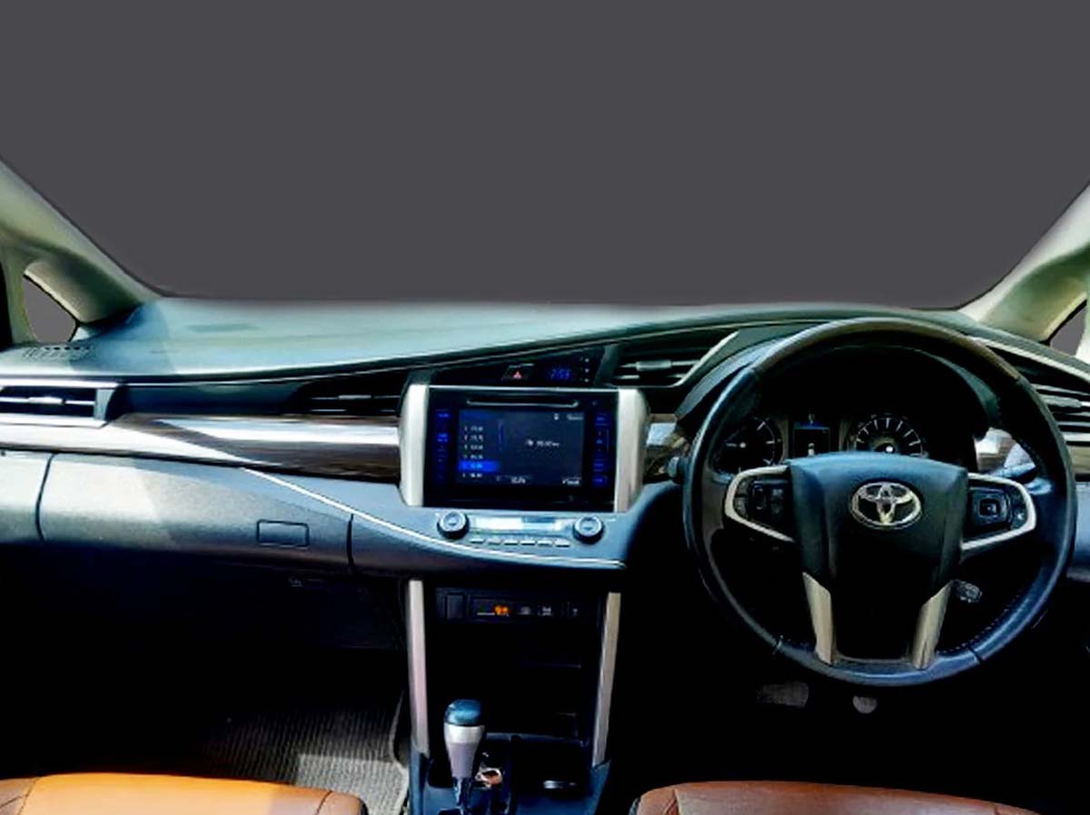 TOYOTA INNOVA CRYSTA 2.7 G MT 1494
