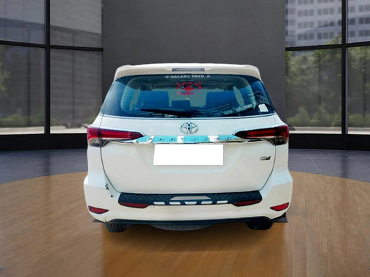 TOYOTA FORTUNER 4*4 MT 6186