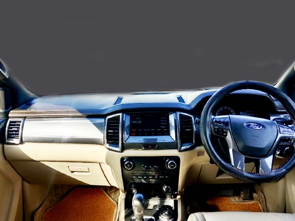 FORD ENDEAVOUR 3.2 AT TITANIUM 8800