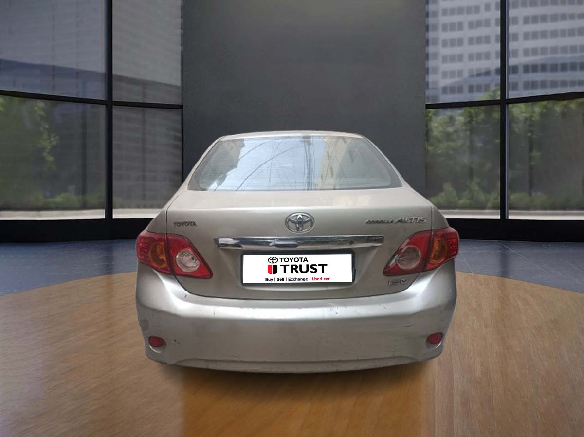 Second Hand Toyota Corolla V AT