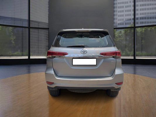 TOYOTA FORTUNER 4*2 MT 6454