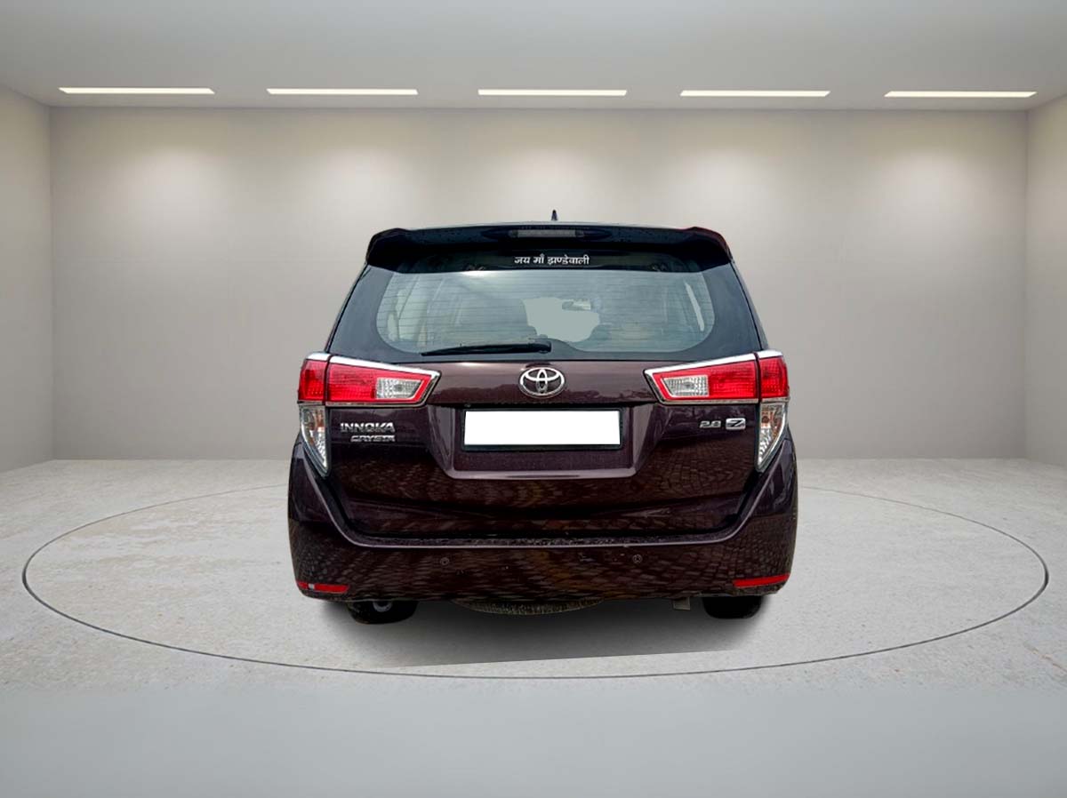 TOYOTA INNOVA CRYSTA 2.8Z 2016