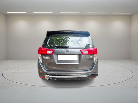 TOYOTA INNOVA CRYSTA 2.8 G AT 2018