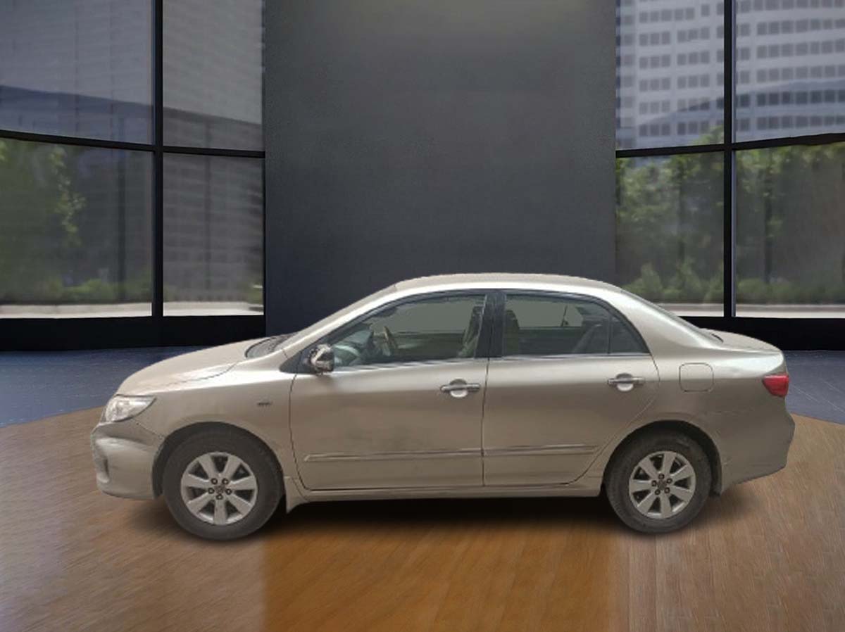 Second Hand Toyota Corolla V AT