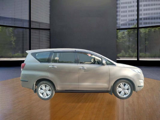 TOYOTA INNOVA CRYSTA 2.7 Z AT 7STR 0246