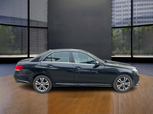Mercedes-Benz E 200 – PreOwned Executive Sedan