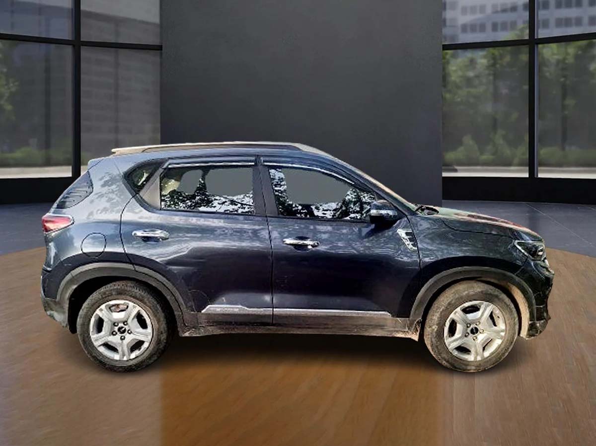 KIA SONET 6MT HTK+ 8209