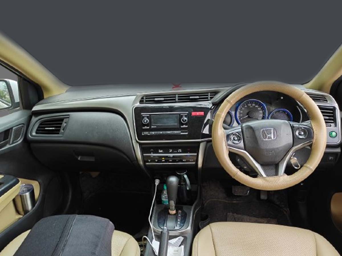 Second Hand Honda City SV CVT 2015 | Automatic Sedan at Best Rate