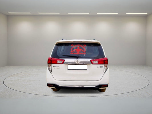 TOYOTA INNOVA CRYSTA 2.4 G MT 2022