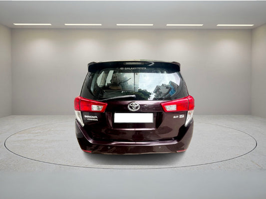 TOYOTA INNOVA CRYSTA 2.8 Z AT 2016