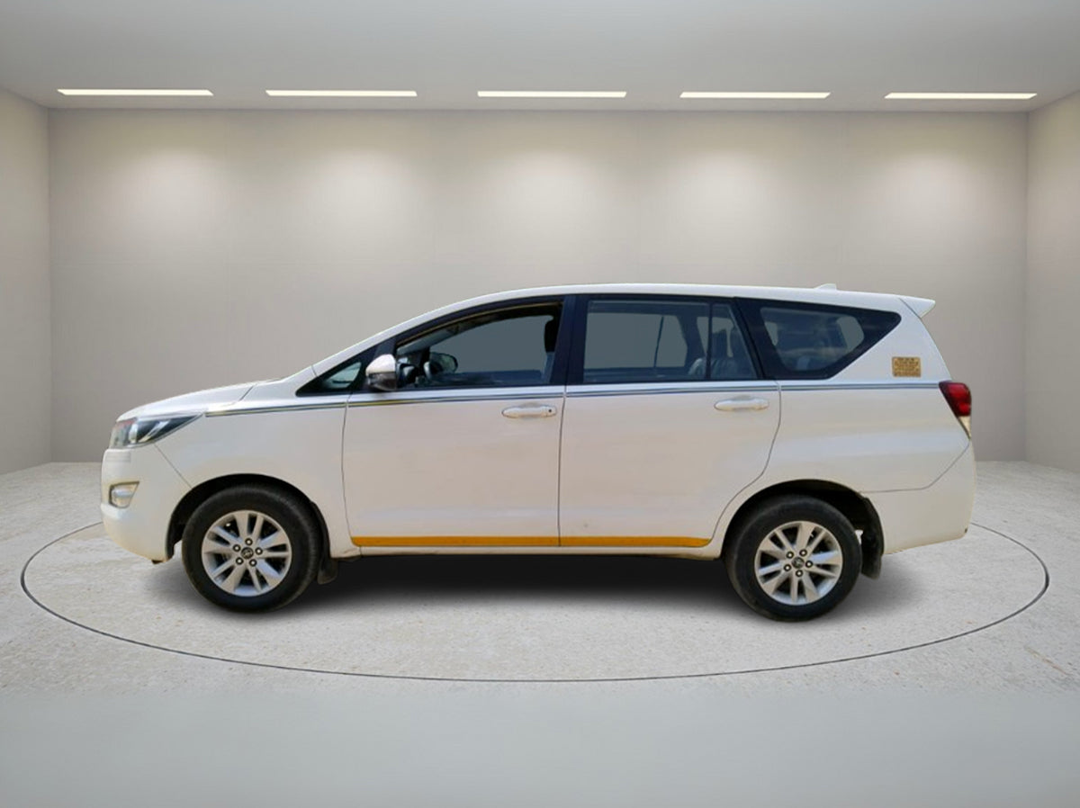 TOYOTA INNOVA CRYSTA 2.4 G MT 2018