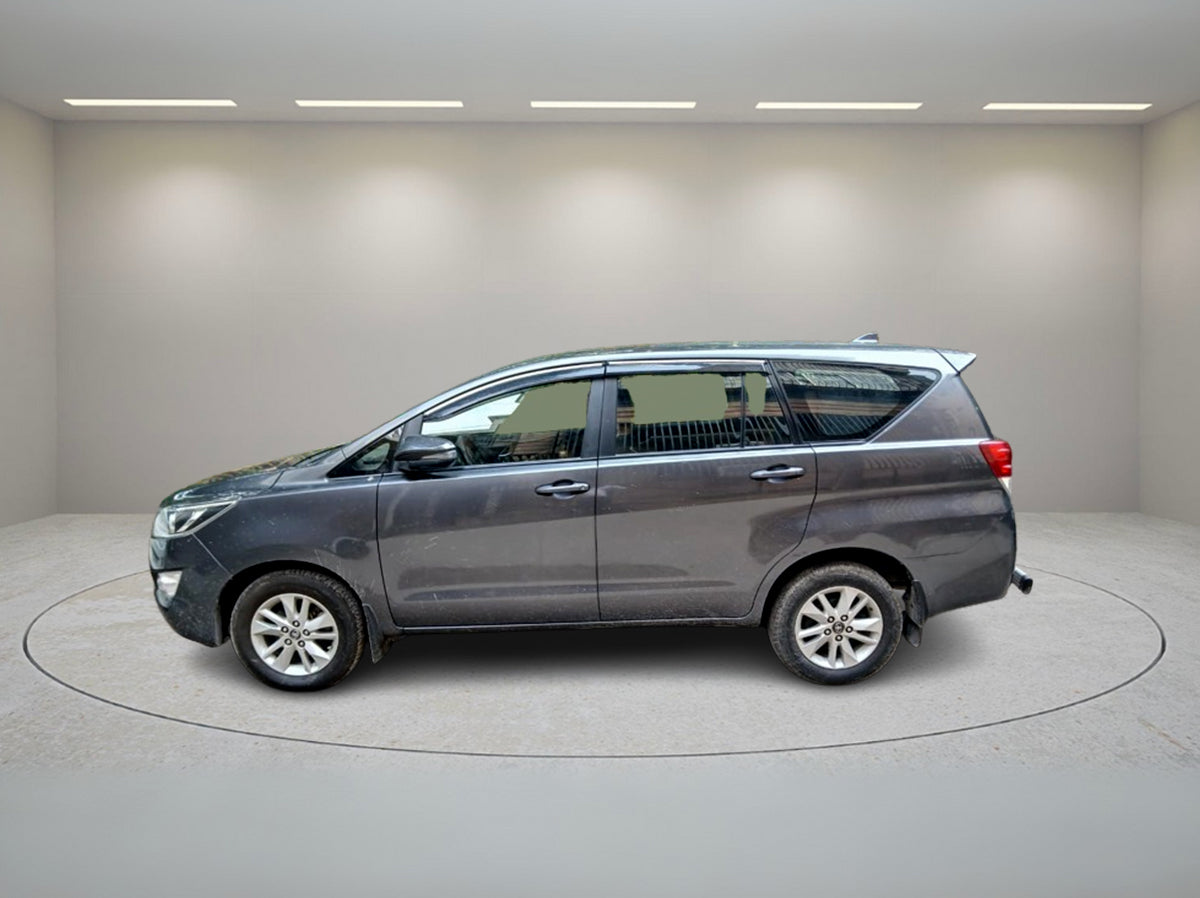 TOYOTA INNOVA CRYSTA 2.7 G AT 2019
