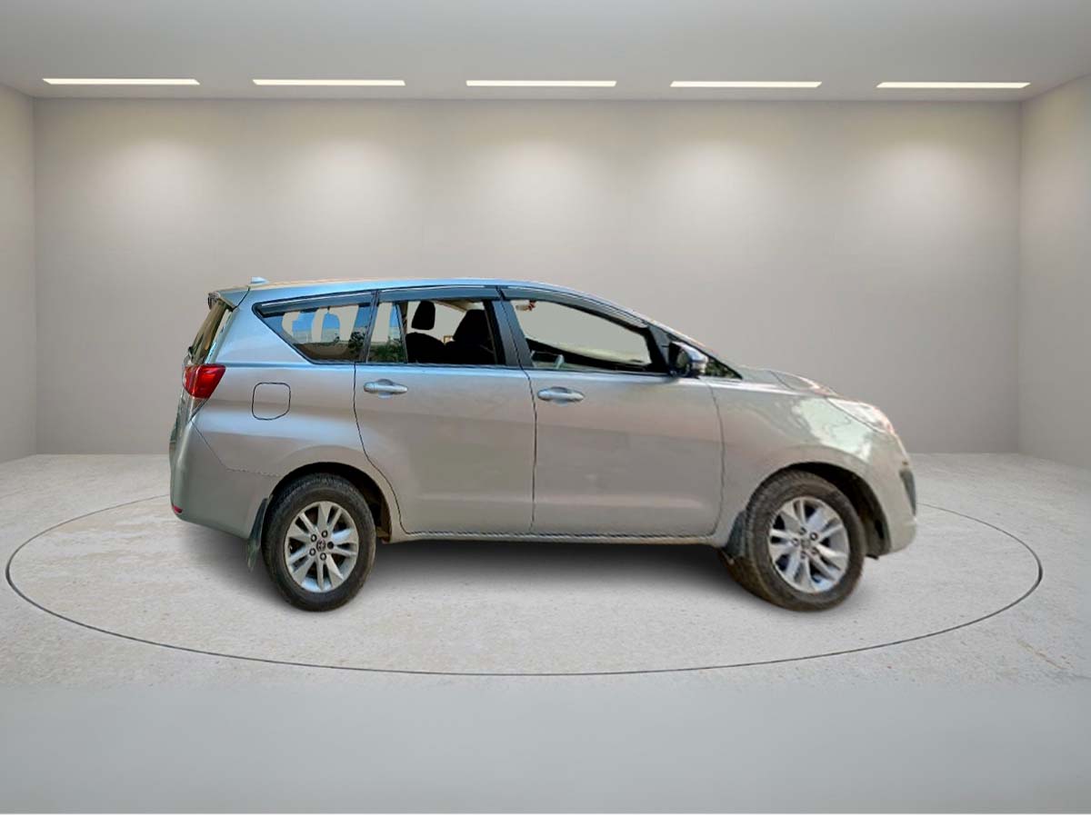 TOYOTA INNOVA CRYSTA 2.4 G 7STR MT 2019