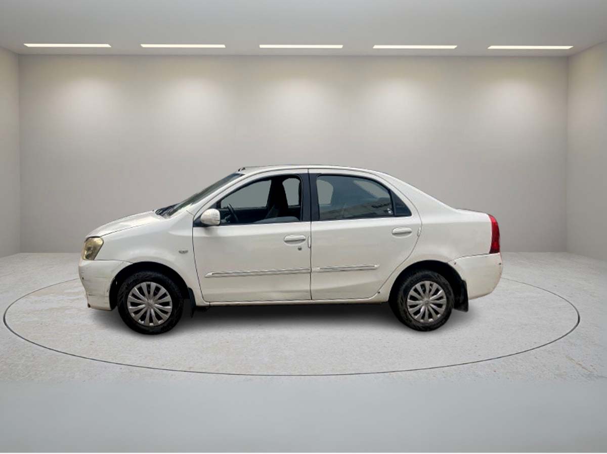 TOYOTA ETIOS G 2011