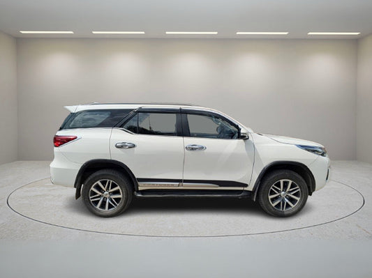 TOYOTA FORTUNER 4*4 AT 2017