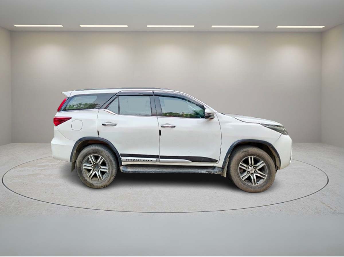 TOYOTA FORTUNER 4*2 AT 2018
