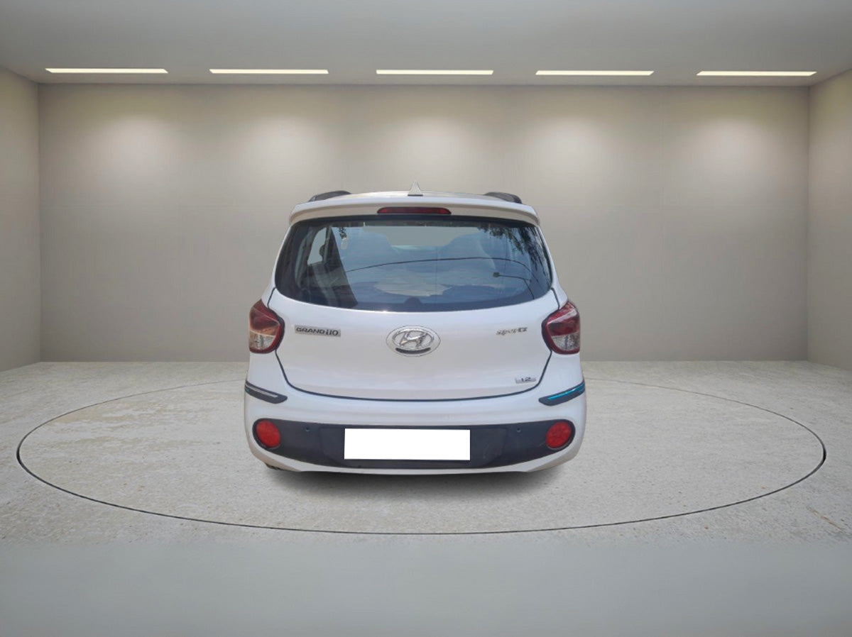 HYUNDAI GRAND I.10 SPORTZ 1.2 2019