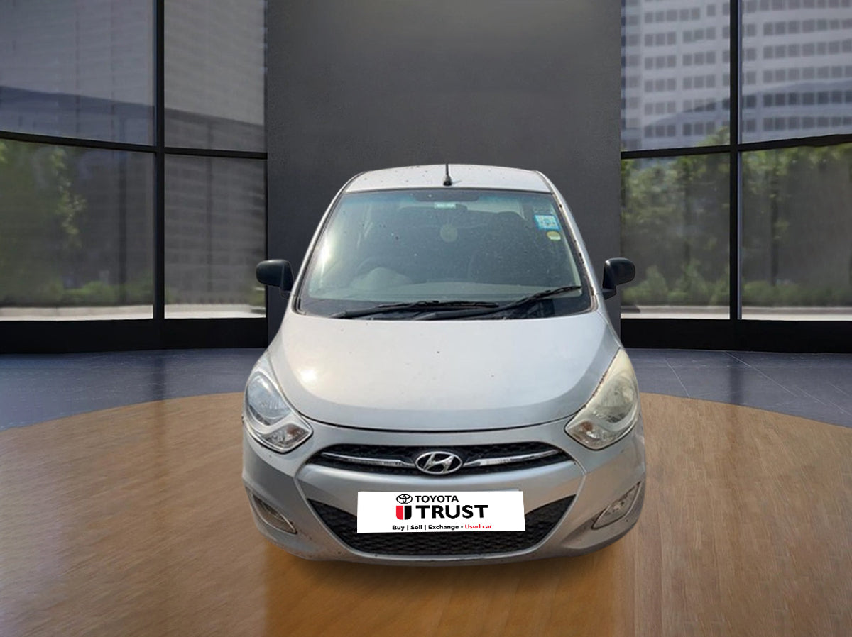 Second Hand Hyundai i10 Era 2012 | Manual Hatchback at Best Price