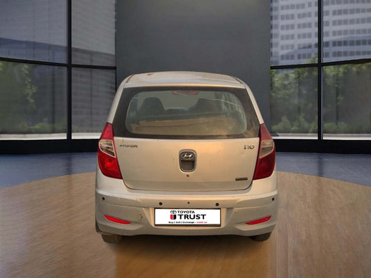 Second Hand Hyundai i10 Era 2012 | Manual Hatchback at Best Price