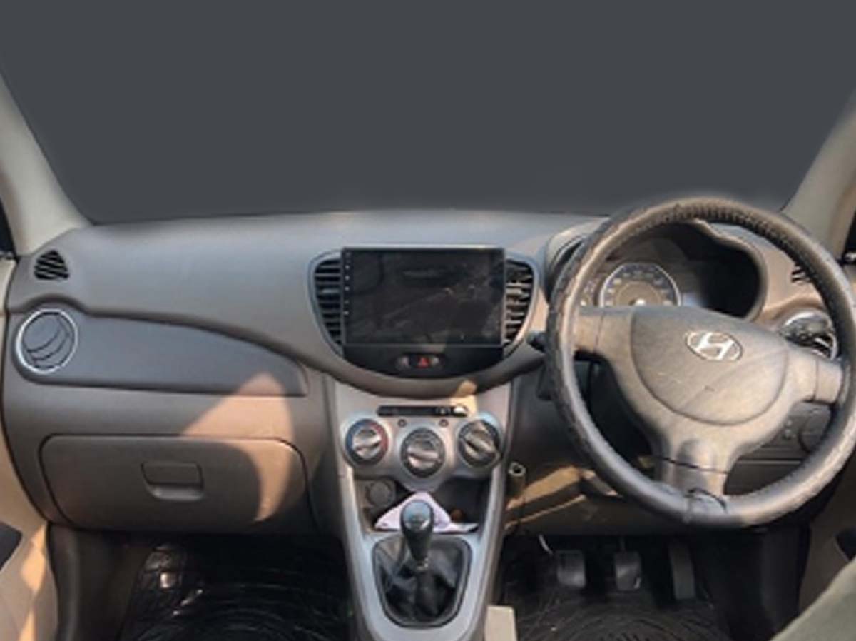Second Hand Hyundai i10 Era 2012 | Manual Hatchback at Best Price