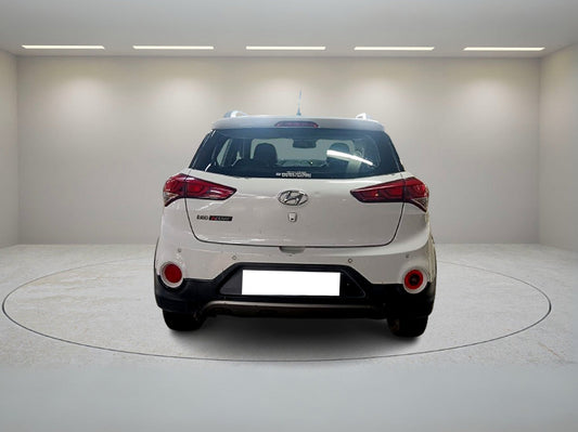 HYUNDAI I20 ACTIVE VTVT 2015
