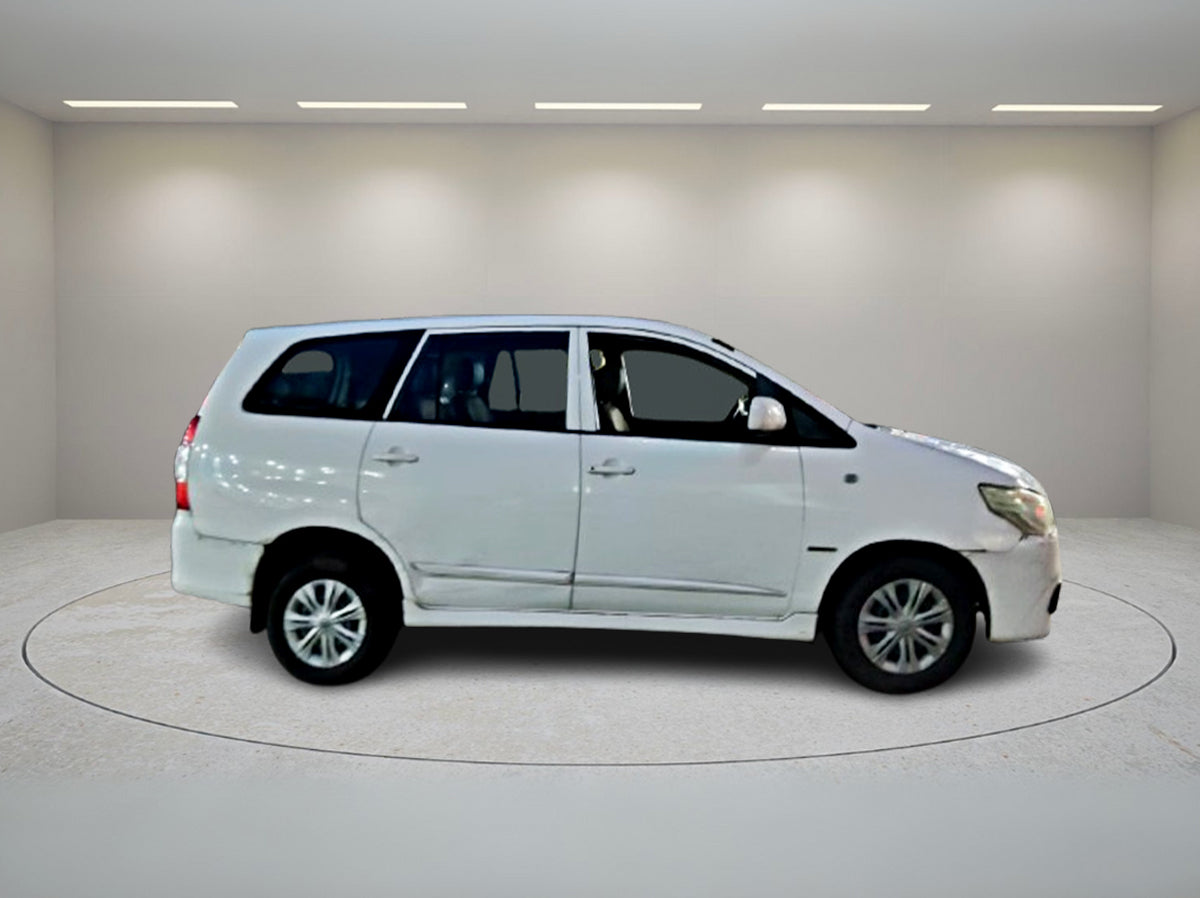 TOYOTA INNOVA GX 7STR 2015