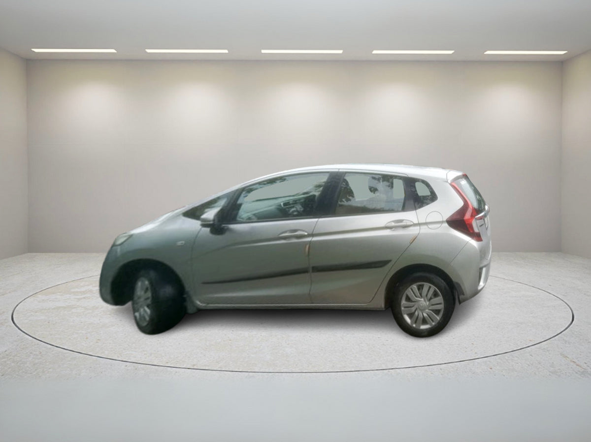 HONDA JAZZ SV MT 2016