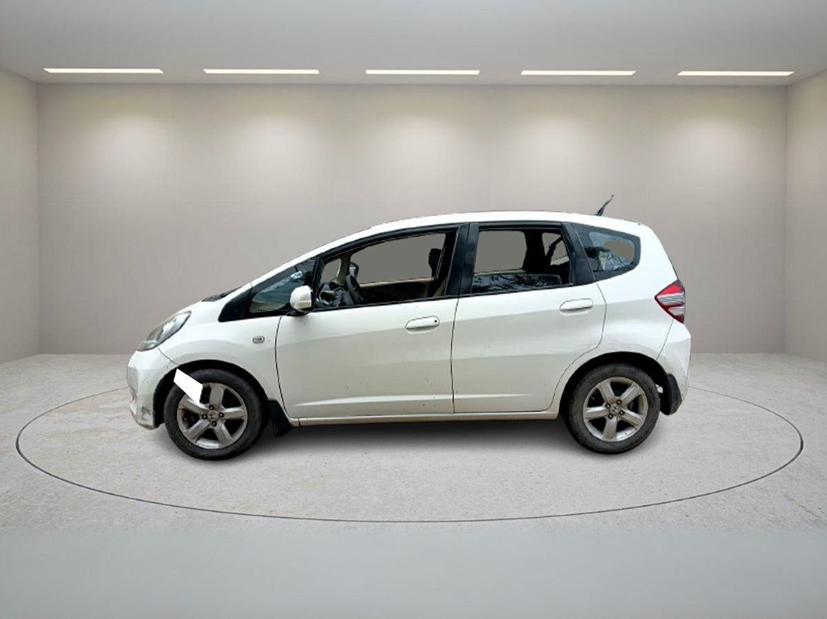 HONDA JAZZ SELECT 1.2 MT 2012