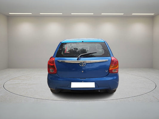 TOYOTA ETIOS LIVA V 2011