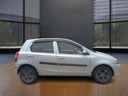 Second Hand Toyota Liva G