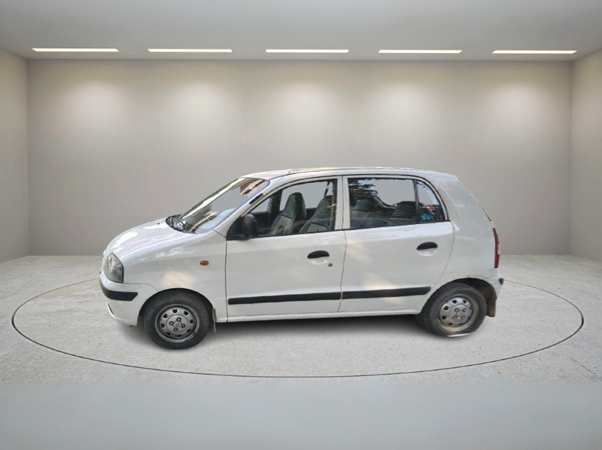 HYUNDAI SANTRO GL 2012