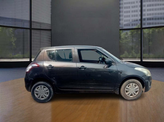 PreOwned Maruti Swift LXI 2017