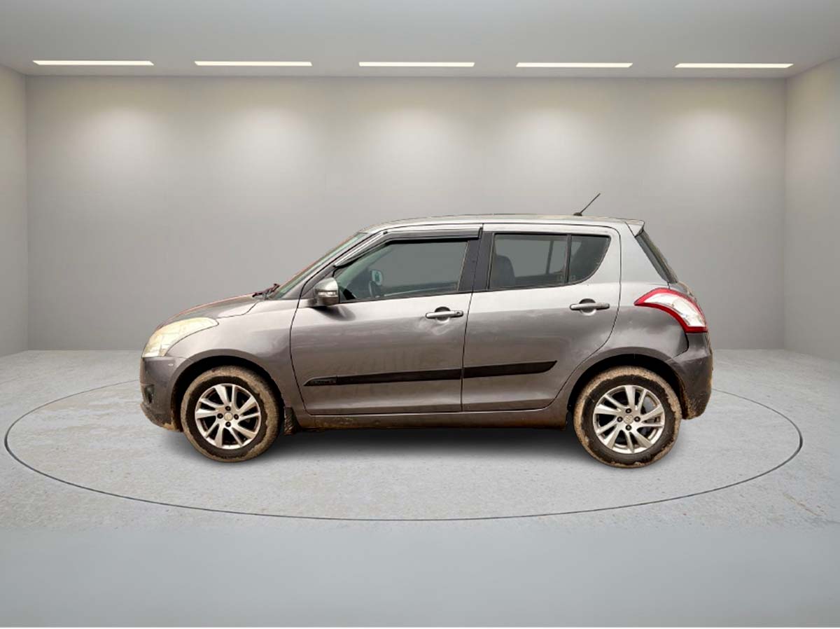 MARUTI SWIFT ZXI BS4 M 2013