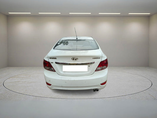 HYUNDAI VERNA VTVT EX 1.6 2012