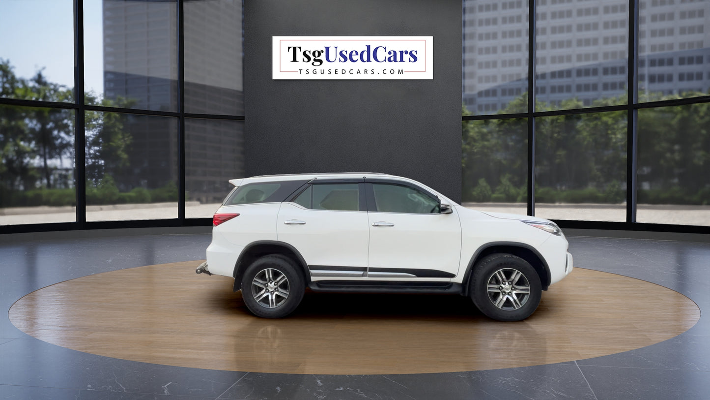 Toyota Fortuner 4*2 AT