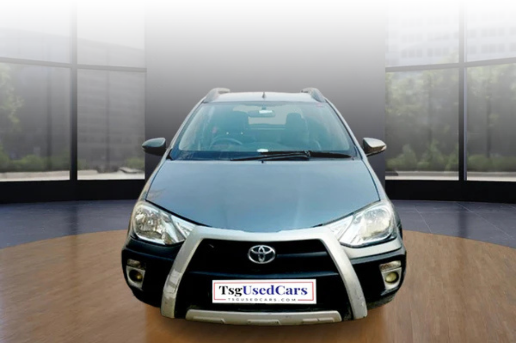 What Are the Top Features of a Used Toyota Etios in Delhi?