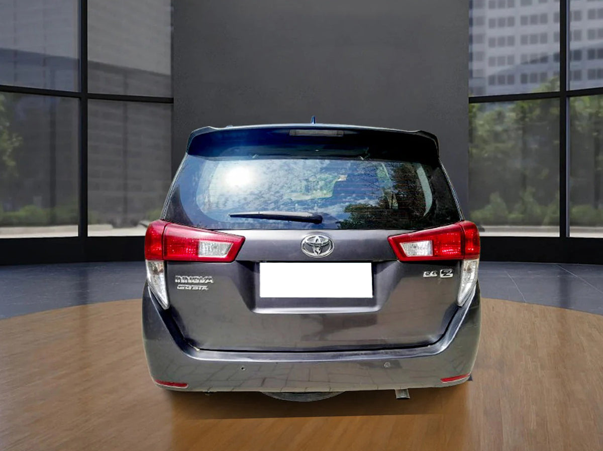 TOYOTA INNOVA CRYSTA 2.4 G MT 7STR 8077