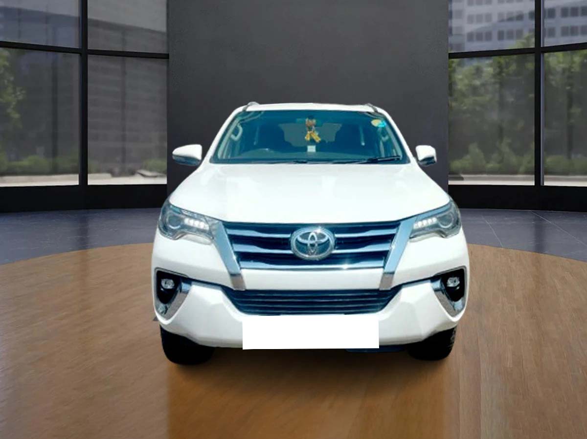 TOYOTA LEGENDER 4*4 AT 8444