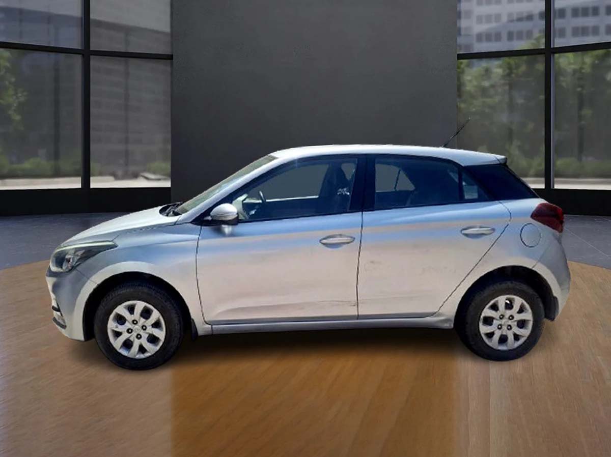 HYUNDAI I.20 SPORTZ 8054