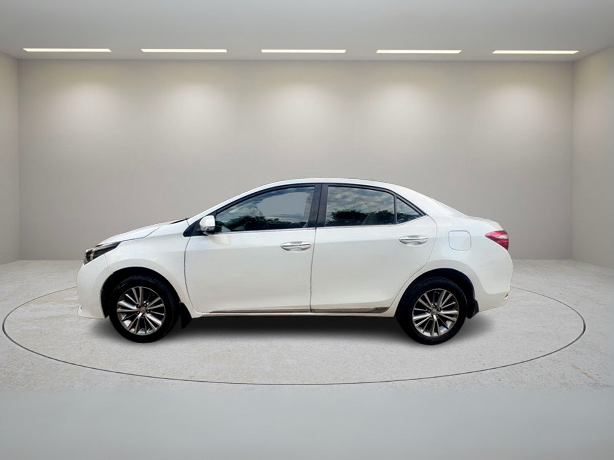 TOYOTA ALTIS V AT 2016