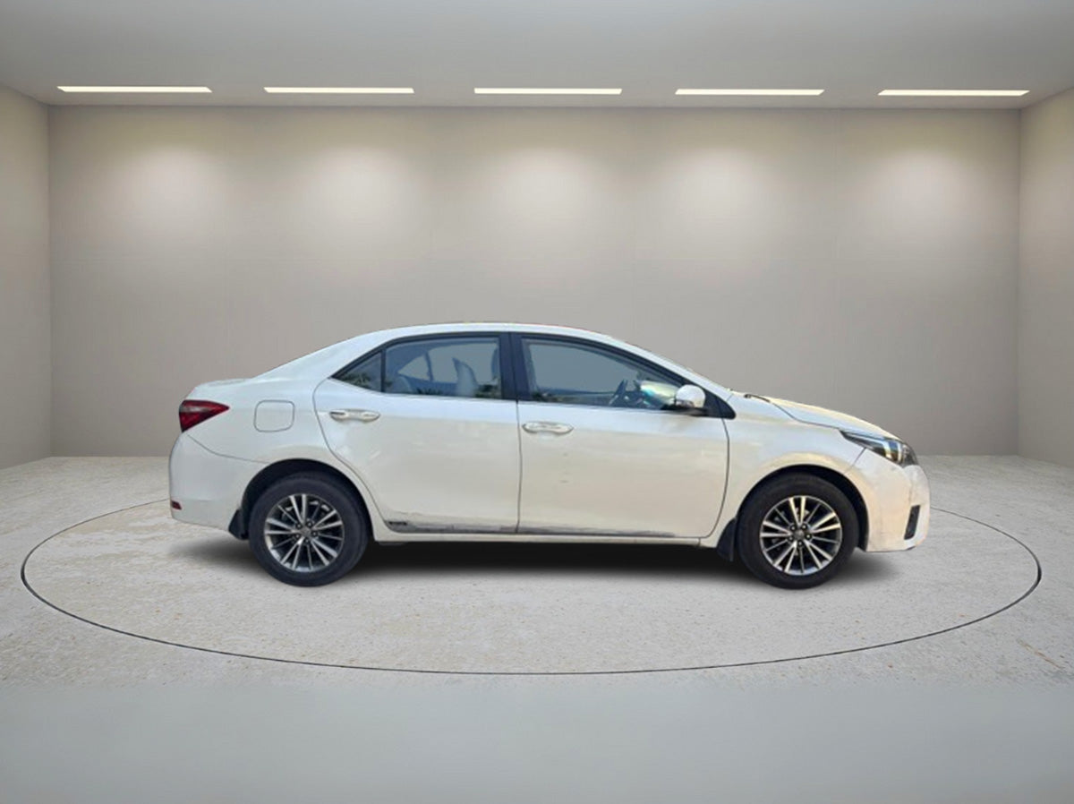 TOYOTA COROLLA ALTIS 1.8 VL AT 2015