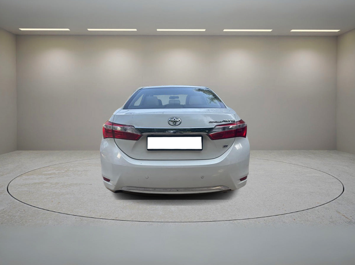 TOYOTA COROLLA ALTIS 1.8 VL AT 2015