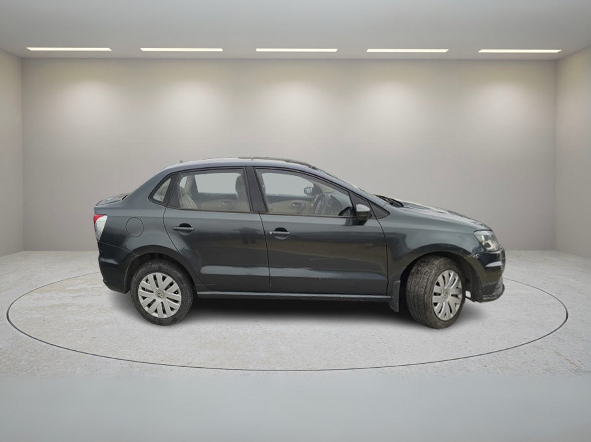 VOLKSWAGEN AMEO COMFORT 2016