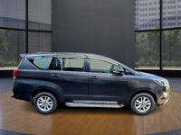 TOYOTA MOTORS INNOVA CRYSTA 2.4 G 0040