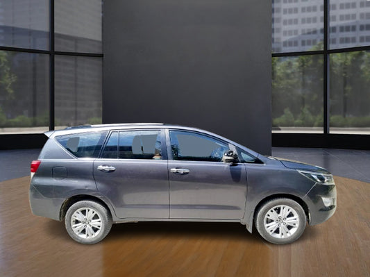 TOYOTA INNOVA CRYSTA 2.8Z 1344