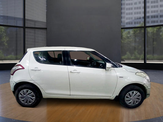 MARUTI SWIFT VXI 7246