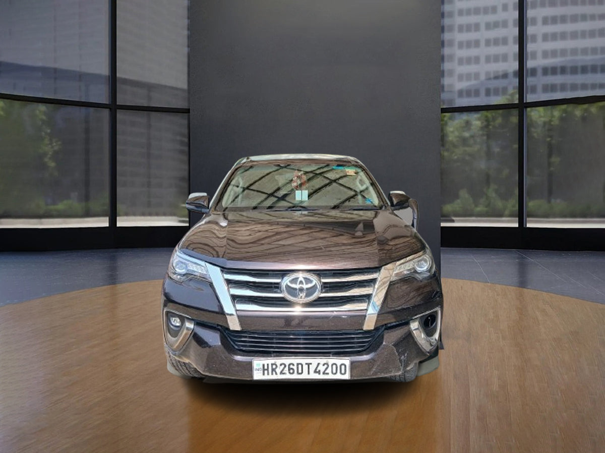 TOYOTA FORTUNER 4*2 MT 4200